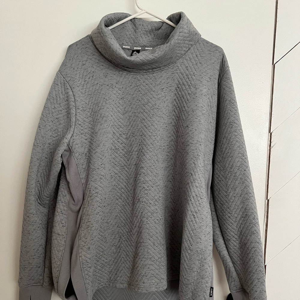 Gray neck hoodie